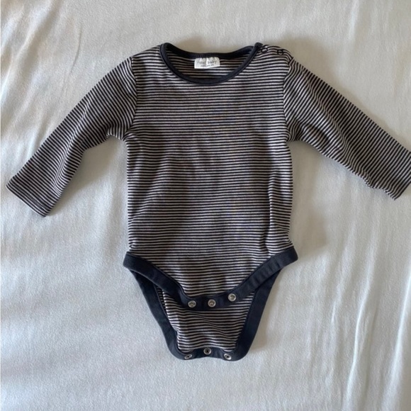 3-6months Next baby / romper set of two - Picture 3 of 5